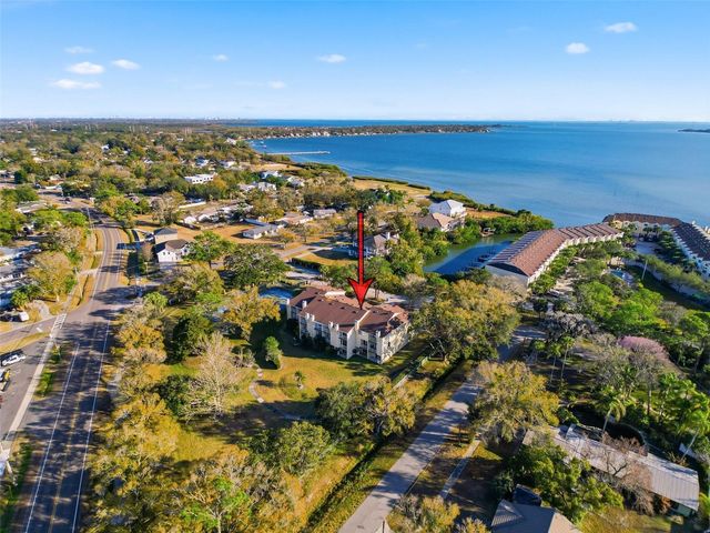 106 BRENT CIRCLE, Oldsmar, FL 34677