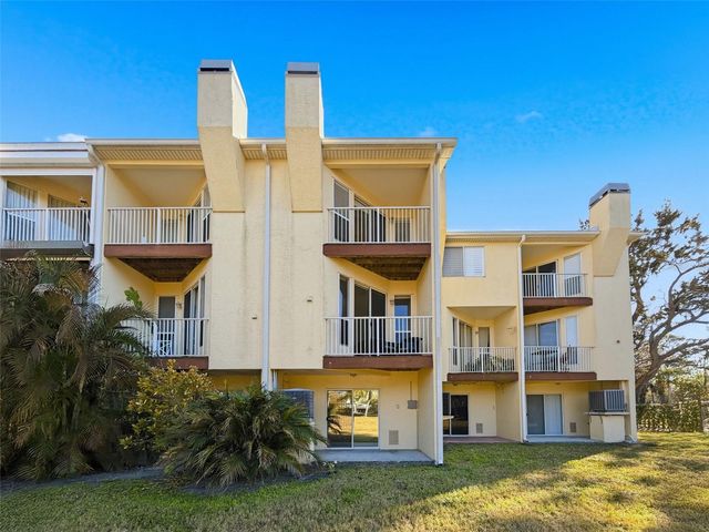 106 BRENT CIRCLE, Oldsmar, FL 34677