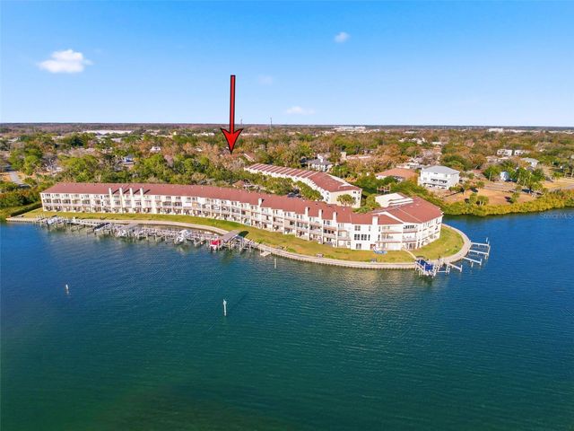 106 BRENT CIRCLE, Oldsmar, FL 34677