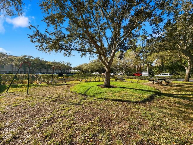 106 BRENT CIRCLE, Oldsmar, FL 34677