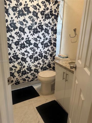 6308 Cleveland Street Main, Hollywood, FL 33024