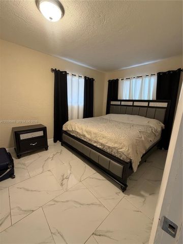 6308 Cleveland Street Main, Hollywood, FL 33024