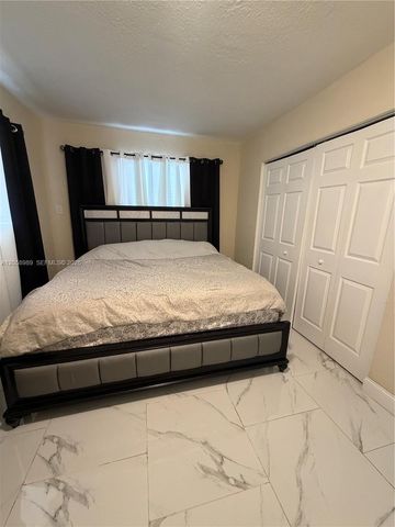 6308 Cleveland Street Main, Hollywood, FL 33024
