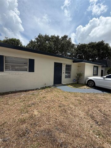 6308 Cleveland Street Main, Hollywood, FL 33024