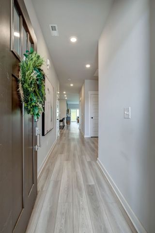 493 Golden Meadow Ln, Hendersonville, TN 37075