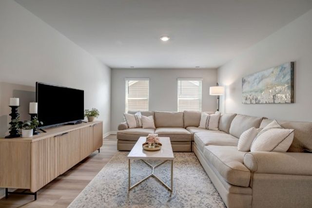 493 Golden Meadow Ln, Hendersonville, TN 37075