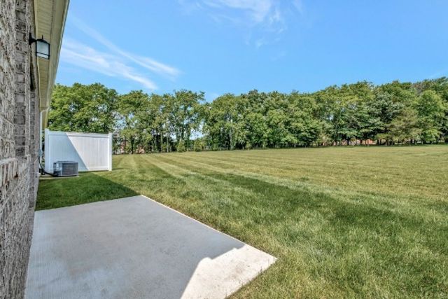 493 Golden Meadow Ln, Hendersonville, TN 37075