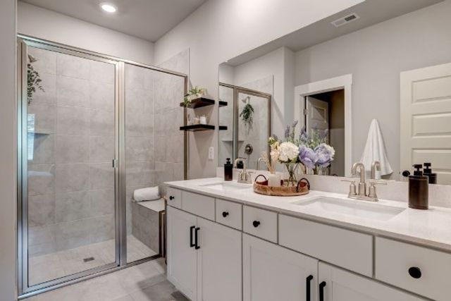 493 Golden Meadow Ln, Hendersonville, TN 37075