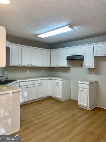 8262 Parkwood Place, Jonesboro, GA 30238