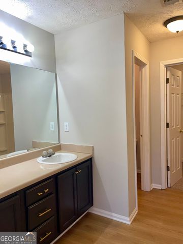 8262 Parkwood Place, Jonesboro, GA 30238