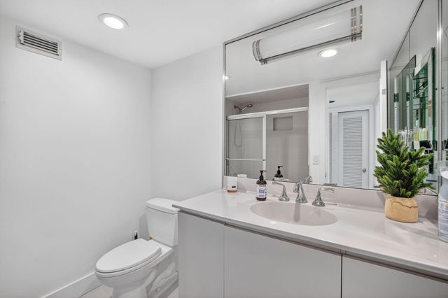 1151 N Fort Lauderdale Beach Boulevard 12A, Fort Lauderdale, FL 33304