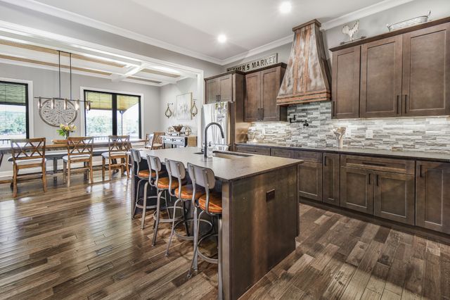 640 Riverview Estates Ln, Castalian Springs, TN 37031