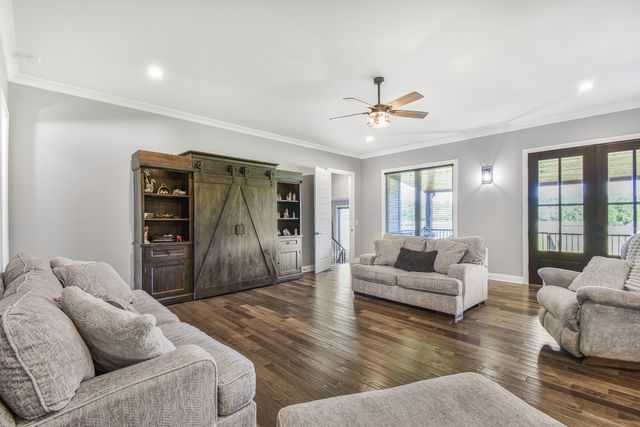 640 Riverview Estates Ln, Castalian Springs, TN 37031