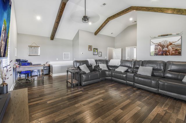 640 Riverview Estates Ln, Castalian Springs, TN 37031