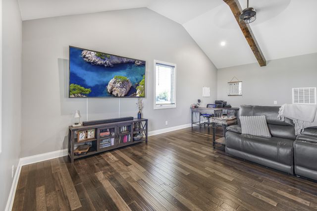 640 Riverview Estates Ln, Castalian Springs, TN 37031