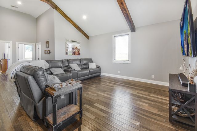 640 Riverview Estates Ln, Castalian Springs, TN 37031