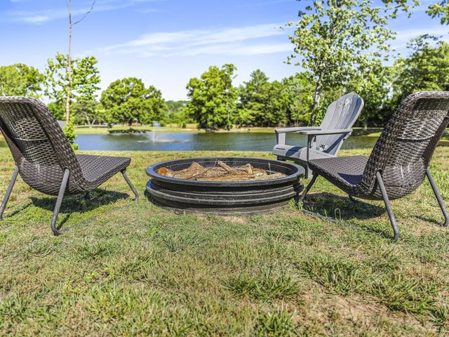 640 Riverview Estates Ln, Castalian Springs, TN 37031