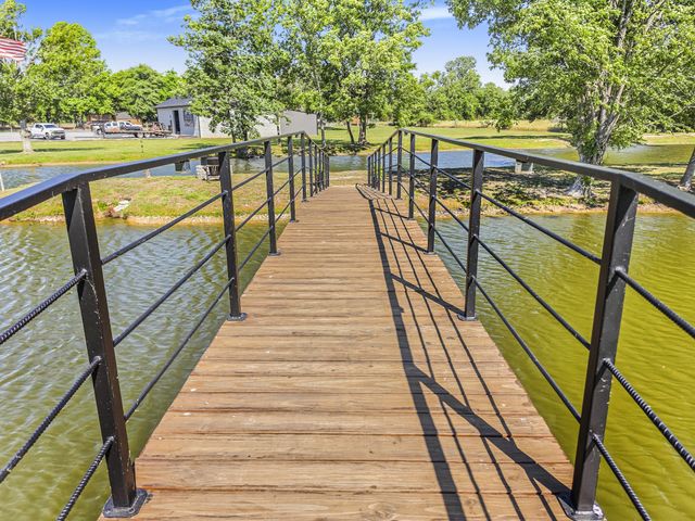 640 Riverview Estates Ln, Castalian Springs, TN 37031