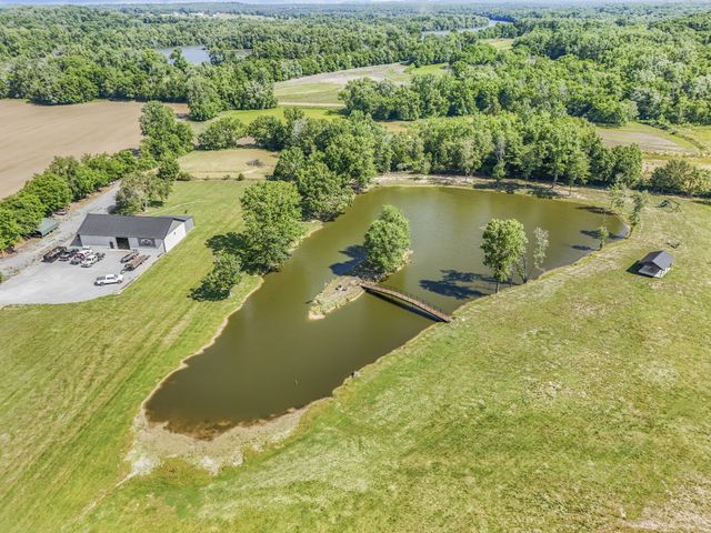 640 Riverview Estates Ln, Castalian Springs, TN 37031