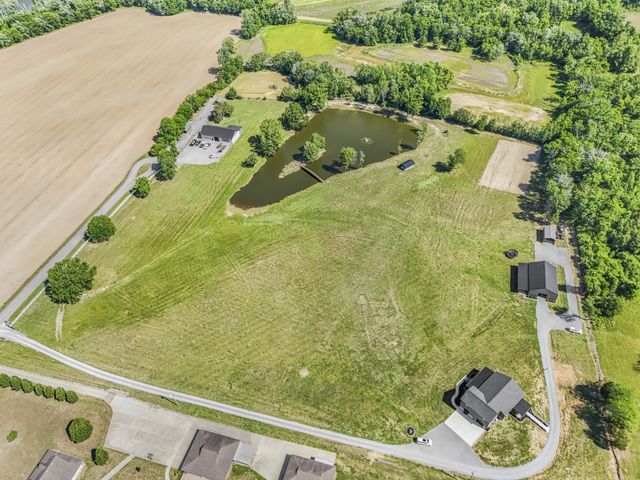 640 Riverview Estates Ln, Castalian Springs, TN 37031
