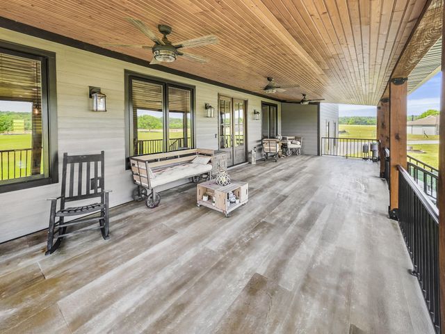 640 Riverview Estates Ln, Castalian Springs, TN 37031