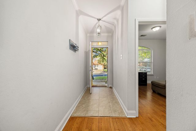 1515 Natural Bridge Lane, Pflugerville, TX 78660