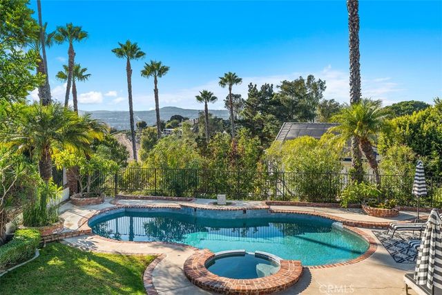 27101 Shenandoah Drive, Laguna Hills, CA 92653