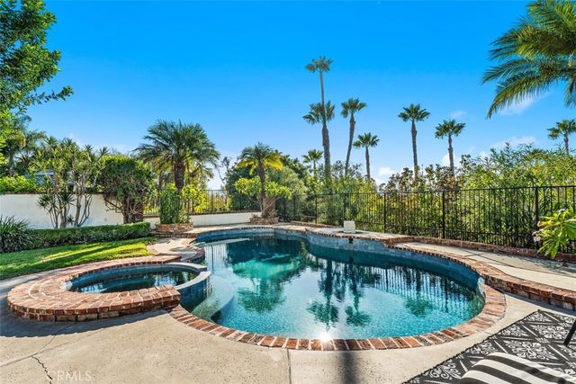 27101 Shenandoah Drive, Laguna Hills, CA 92653