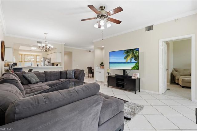8045 Tiger CV 502, Naples, FL 34113