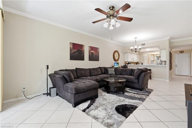 8045 Tiger CV 502, Naples, FL 34113