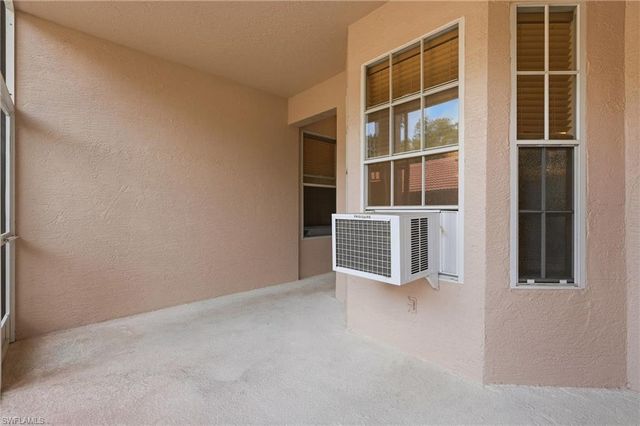 8045 Tiger CV 502, Naples, FL 34113