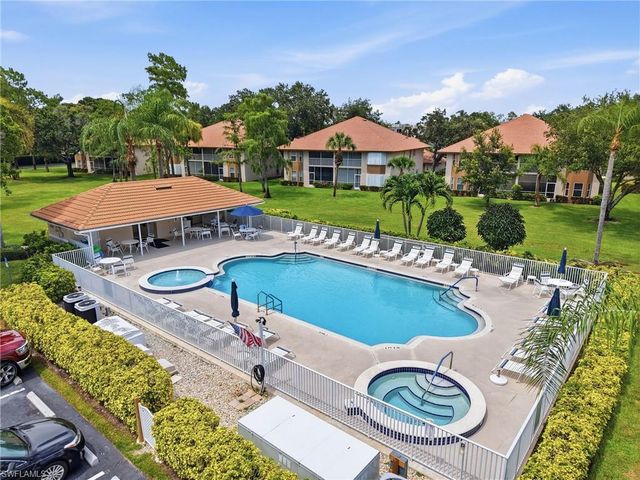 8045 Tiger CV 502, Naples, FL 34113