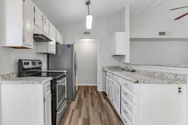 4627 Chapman Street, The Colony, TX 75056