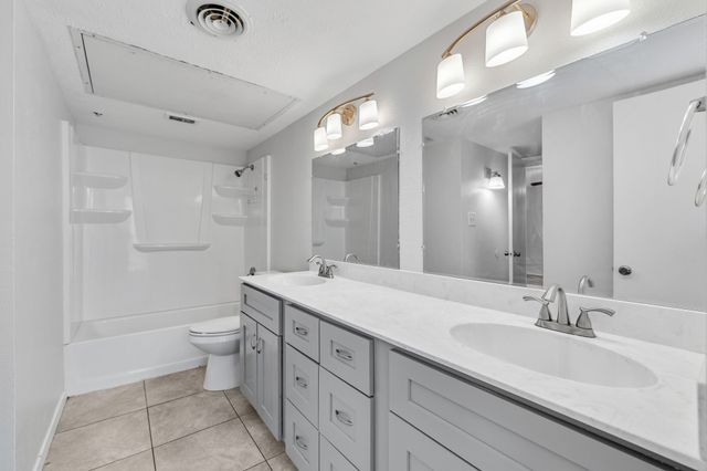 4627 Chapman Street, The Colony, TX 75056