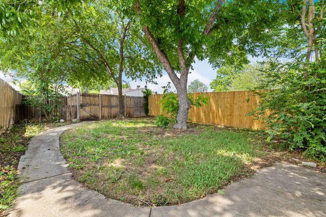 4627 Chapman Street, The Colony, TX 75056