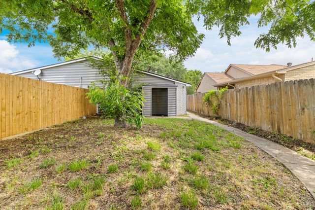 4627 Chapman Street, The Colony, TX 75056
