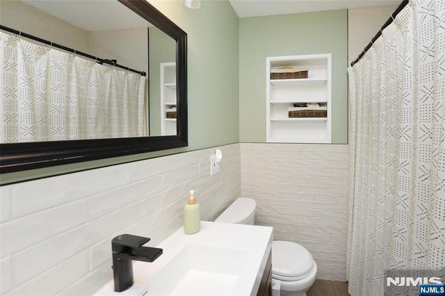 0-170 Tunbridge Road, Fair Lawn, NJ 07410