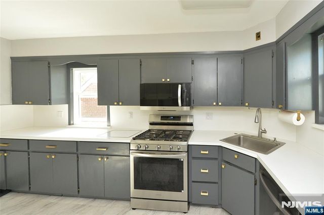 0-170 Tunbridge Road, Fair Lawn, NJ 07410