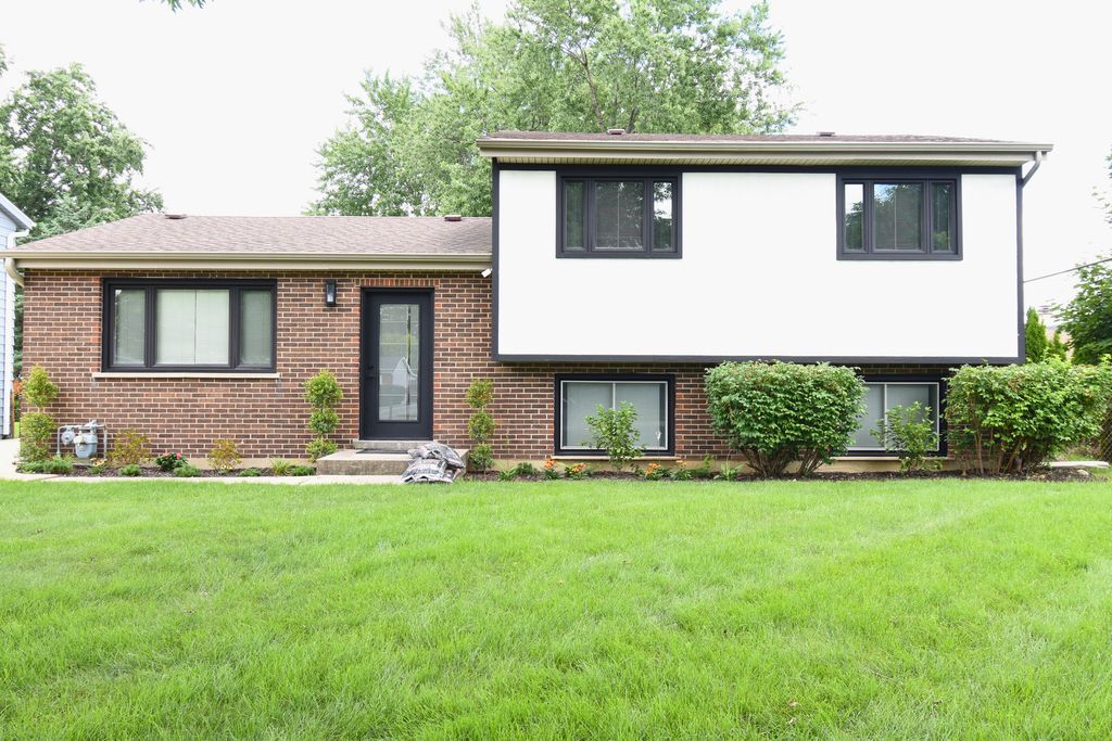 515 N La Londe Avenue, Lombard, IL 60148