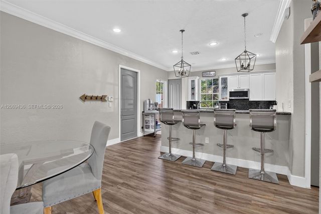 14601 SW 5th Street, Pembroke Pines, FL 33027
