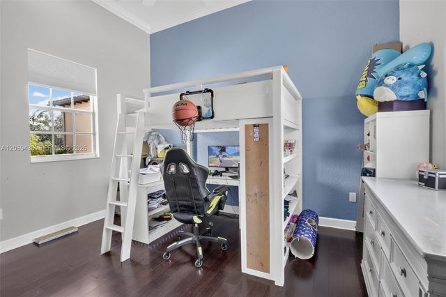 14601 SW 5th Street, Pembroke Pines, FL 33027