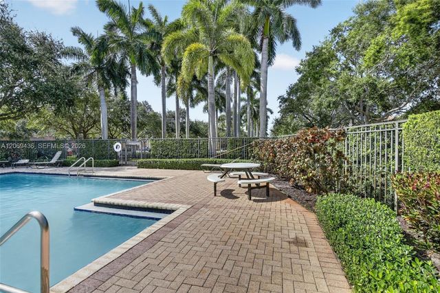 14601 SW 5th Street, Pembroke Pines, FL 33027