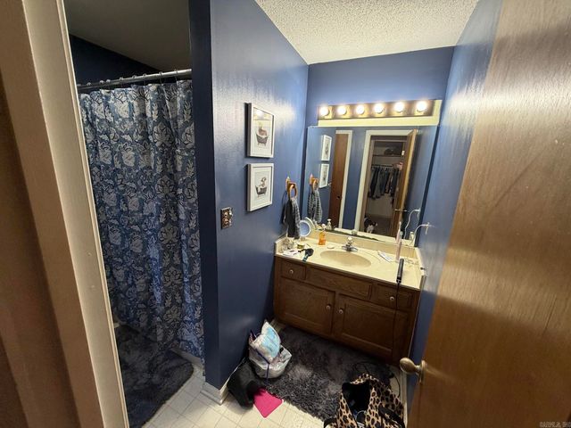 244 Sunset Country Lane, Lonoke, AR 72086