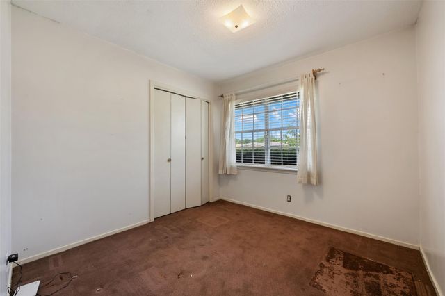 105 E St Johns Ave, Austin, TX 78752