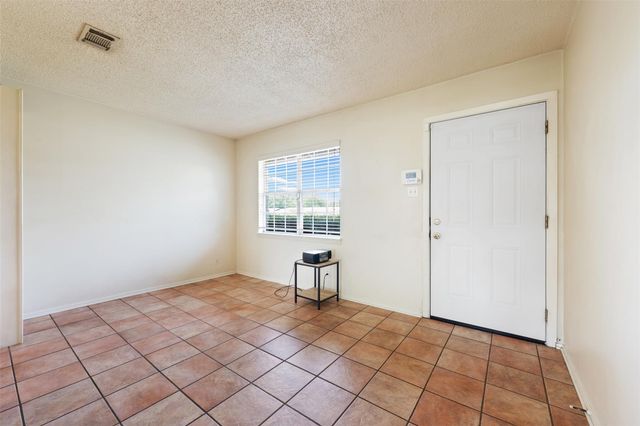 105 E St Johns Ave, Austin, TX 78752