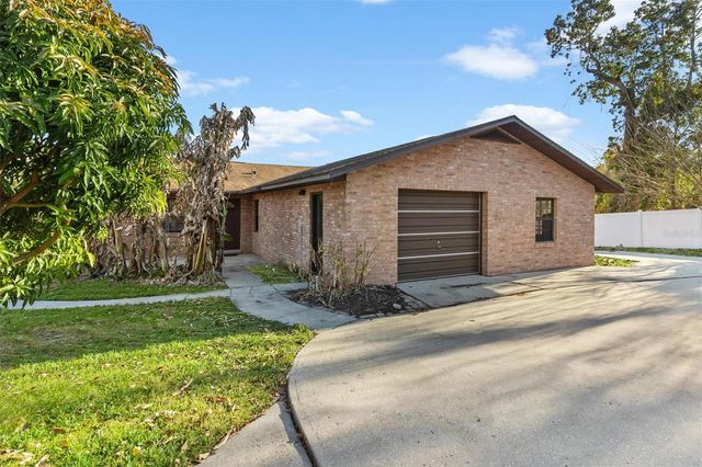 5411 MAGNOLIA RIDGE ROAD, Fruitland Park, FL 34731