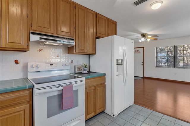 5411 MAGNOLIA RIDGE ROAD, Fruitland Park, FL 34731