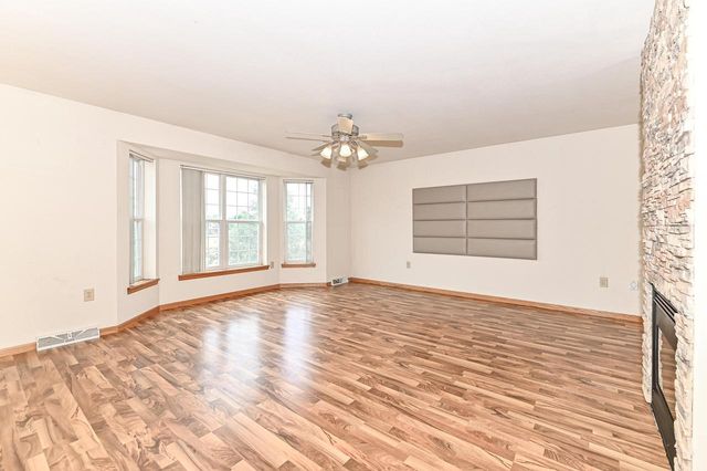 11042 W Villa AVENUE, Milwaukee, WI 53224