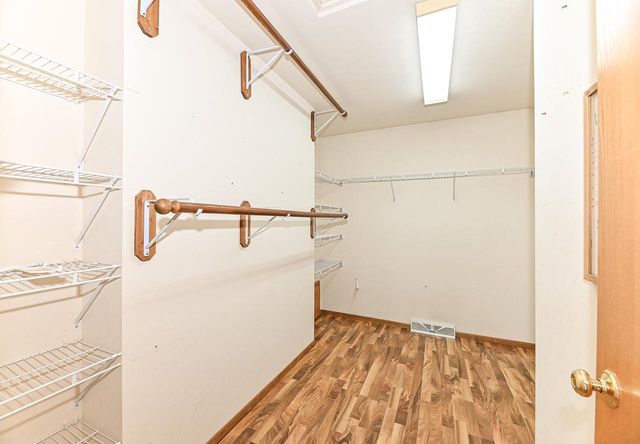 11042 W Villa AVENUE, Milwaukee, WI 53224