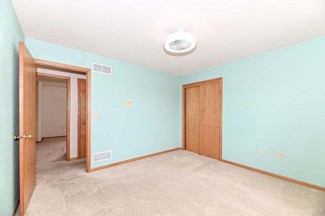 11042 W Villa AVENUE, Milwaukee, WI 53224